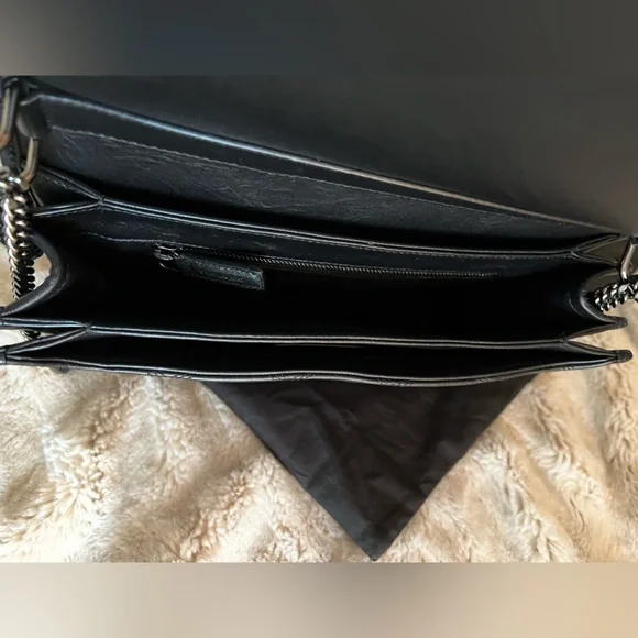 Saint Laurent Becky Shoulder Bag – Black Lambskin, Quilted, Gunmetal Hardware - Picture 11 of 15